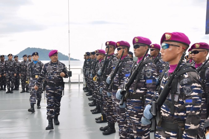 Dankodaeral X Pimpin Apel Siaga dan Tasyakuran Hari Jadi TNI AL Ke-81 Tahun 2026 TNI AL