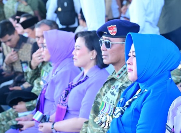 Pangkoarmada RI Hadiri Upacara Puncak HUT ke-80 TNI di Monas