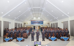 Dari Manado, Pangkoarmada RI Teguhkan Karakter dan Ketahanan Prajurit Kodaeral VIII